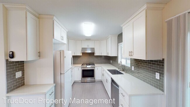 Building Photo - 3 br, 2 bath House - 8654 Orange Ave Unit 4