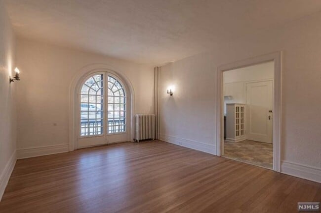Building Photo - 20 Garber Square