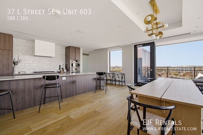 Building Photo - 37 L St SE