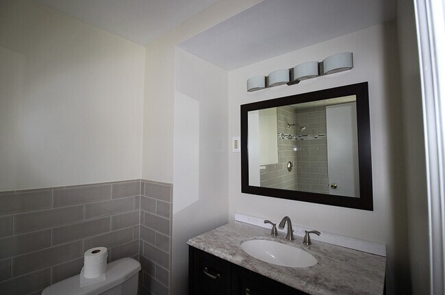 Foto del edificio - 14 Dow St