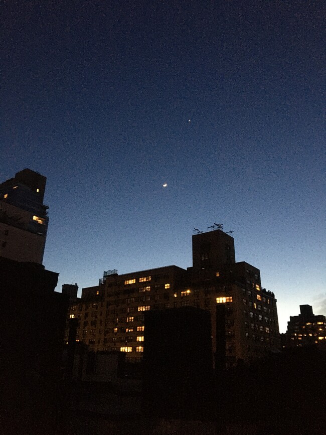 Foto del edificio - 307 East 76th Street