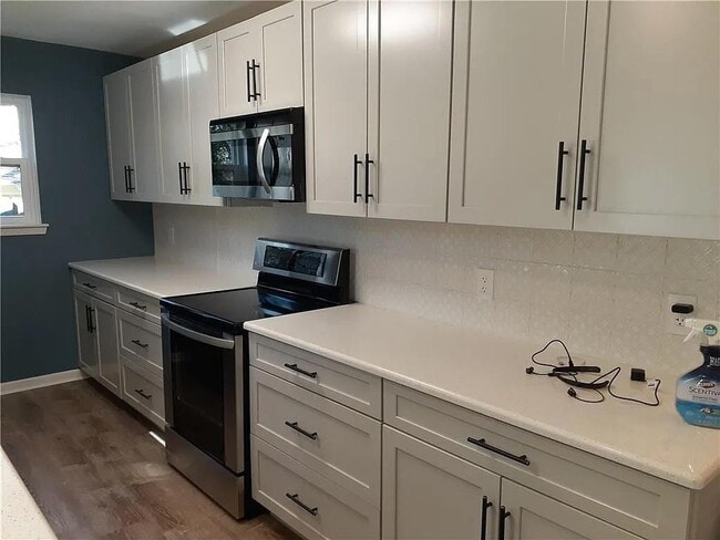 Foto del edificio - 1715 Deerfield Dr