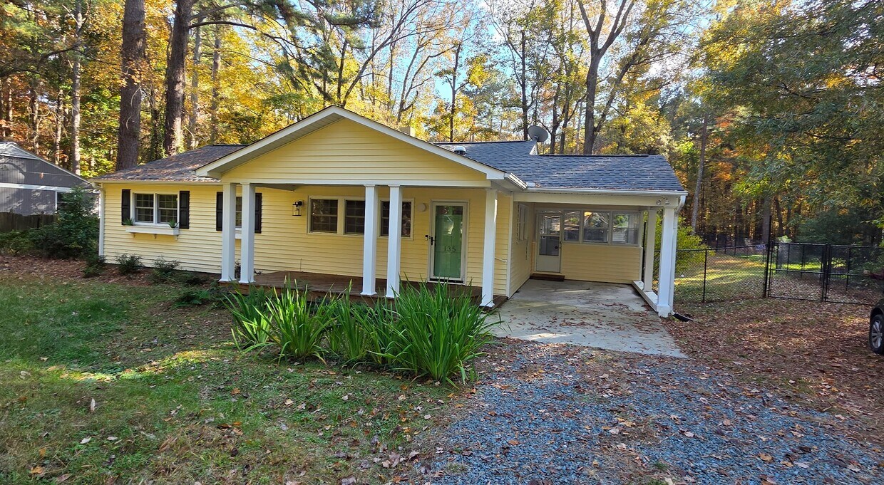 Foto principal - 135 Windsor Cir