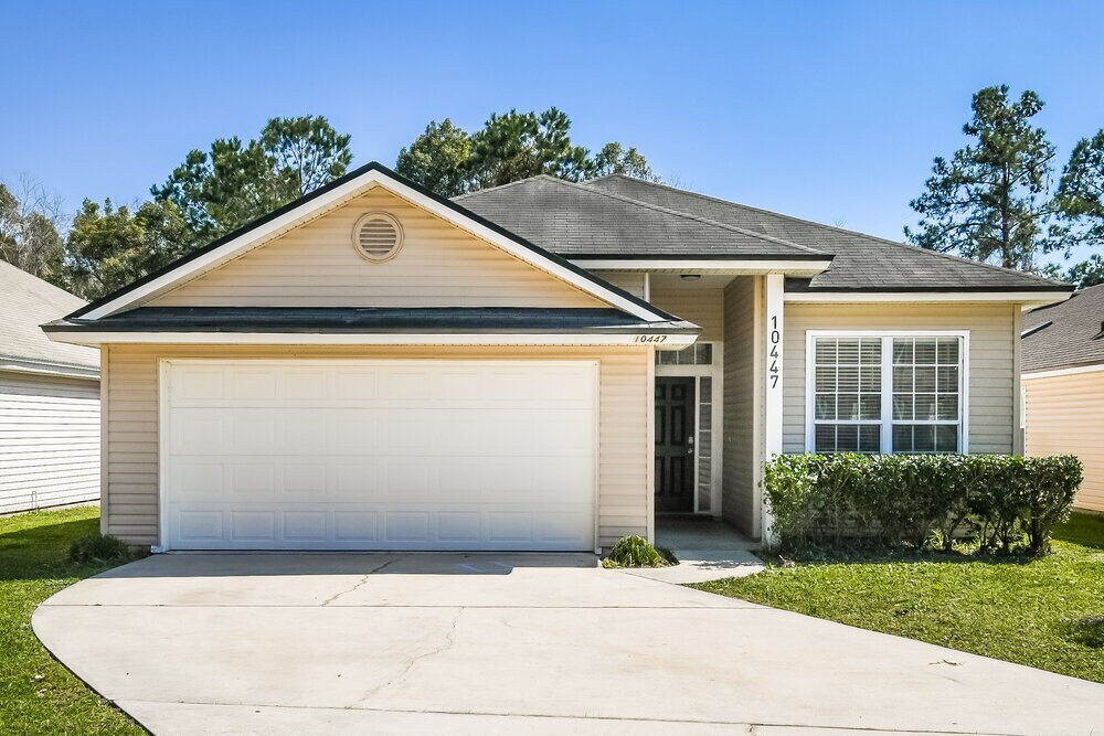 Primary Photo - 10447 Centerwood Ct