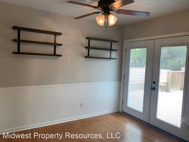 Foto del edificio - 3 br, 1.5 bath House - 201 NW O'Brien Rd
