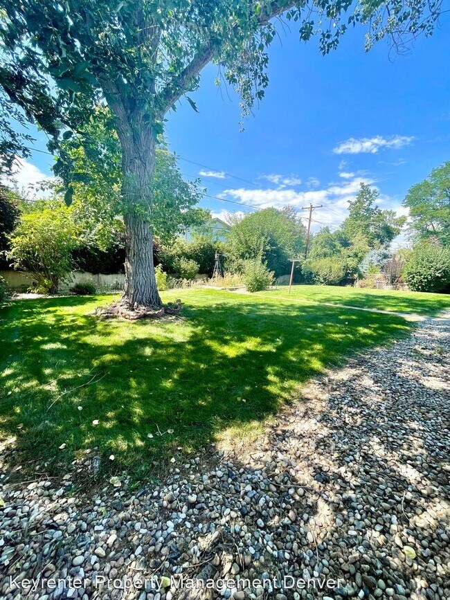 Foto del edificio - 4 br, 2 bath House - 10451 Livingston Drive