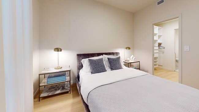 Building Photo - Hemisphere