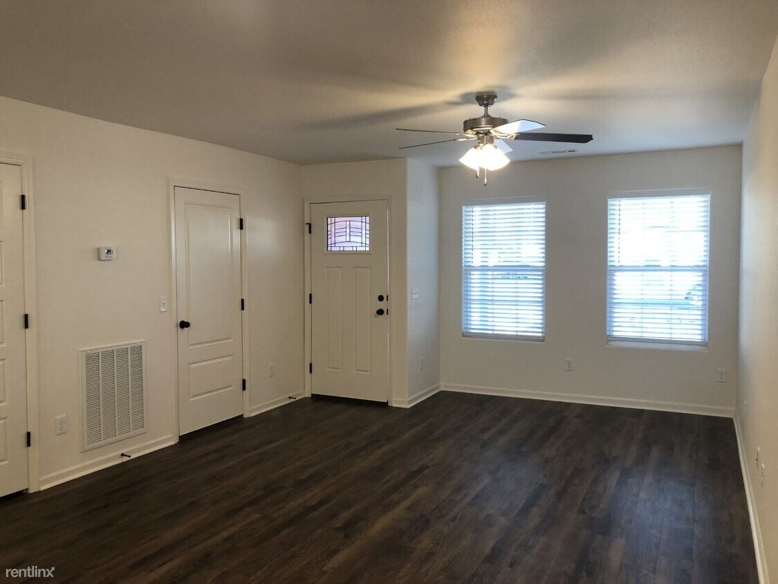 Primary Photo - 3 br, 2 bath House - 1108 S McKinley Ave