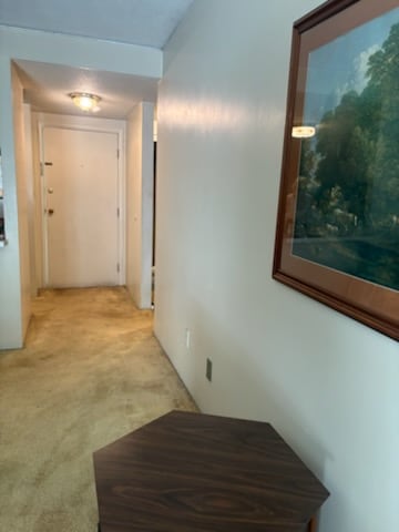 Building Photo - 2106 Kanawha Blvd E