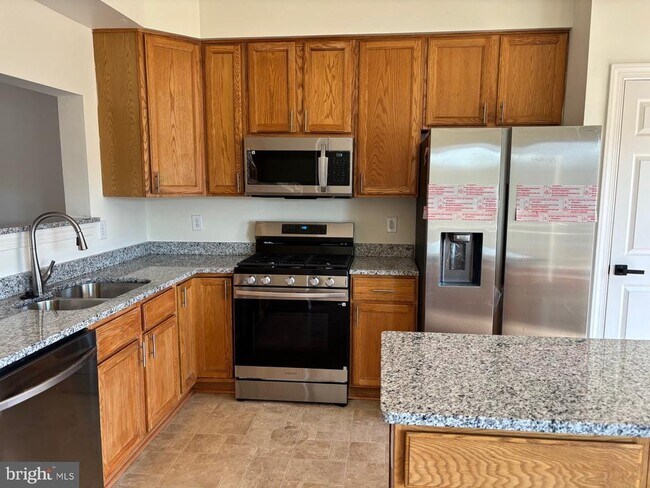 Foto del edificio - 14274 Madrigal Dr