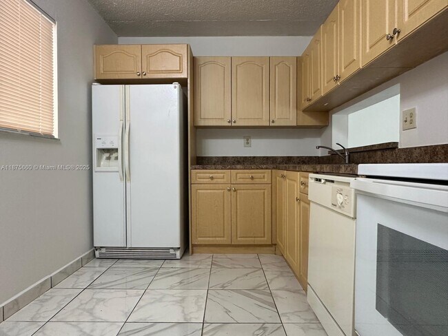 Building Photo - 8420 SW 133rd Avenue Rd