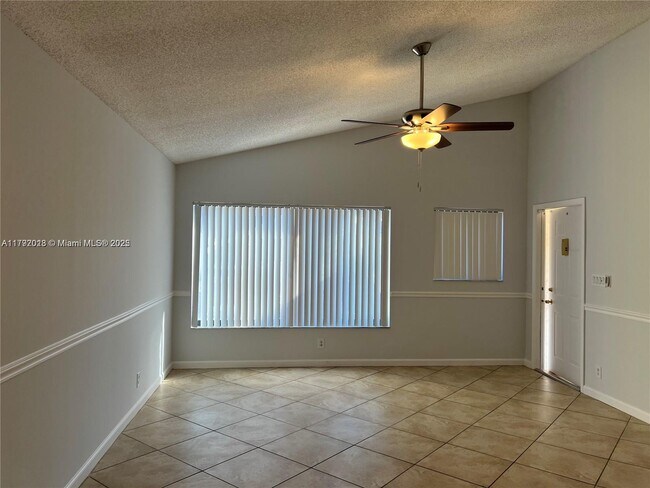 Foto del edificio - 151 SW 95th Ter