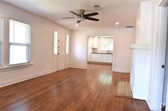 Building Photo - 1102 Elmhurst Pl