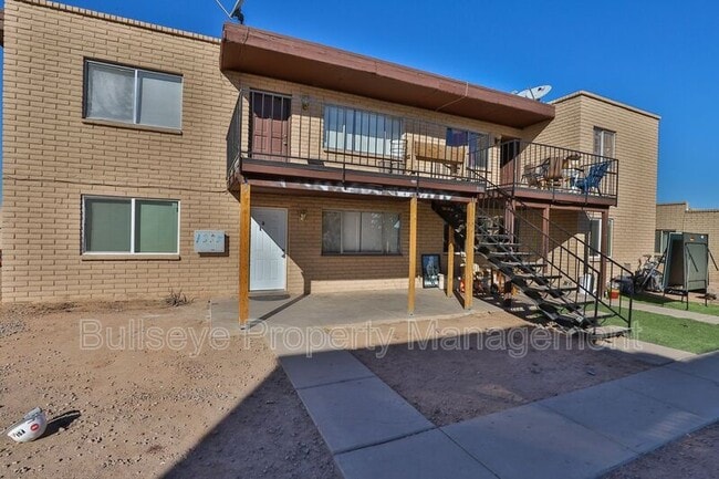 Building Photo - 859 W Ray Rd