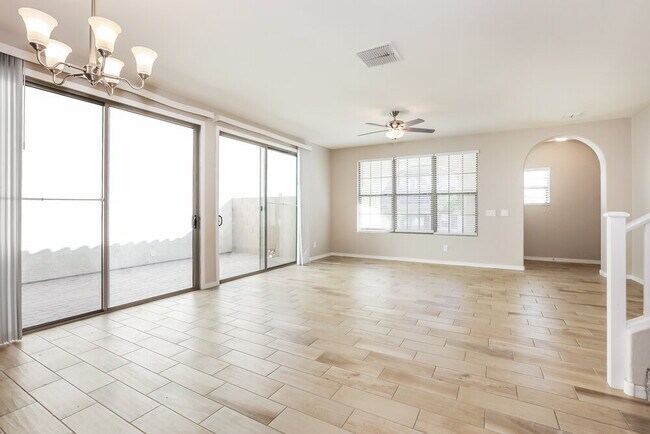 Foto del edificio - 2946 N 72nd St