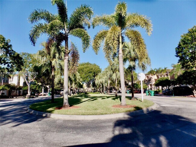 Foto del edificio - 4744 SW 165th Ave