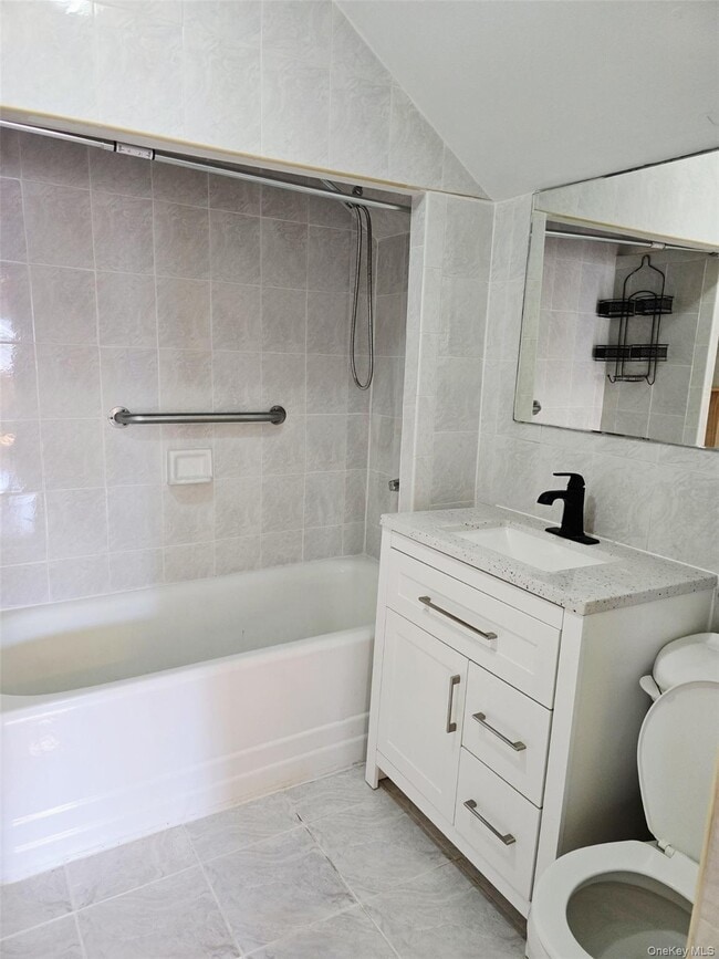 Foto del edificio - 3913 Lyme Ave