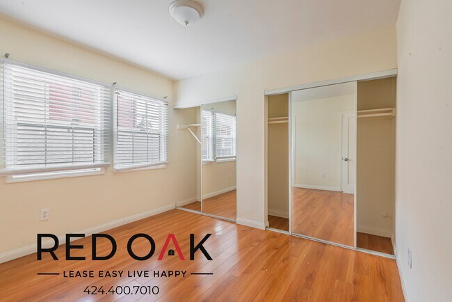 Foto del edificio - 615 1/2 N Rossmore Ave-209