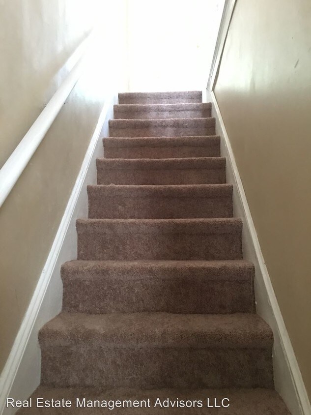 Foto principal - 5315 Grays Ave
