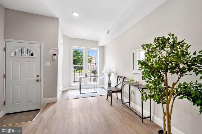 Foto del edificio - 1607 Clifton Ave