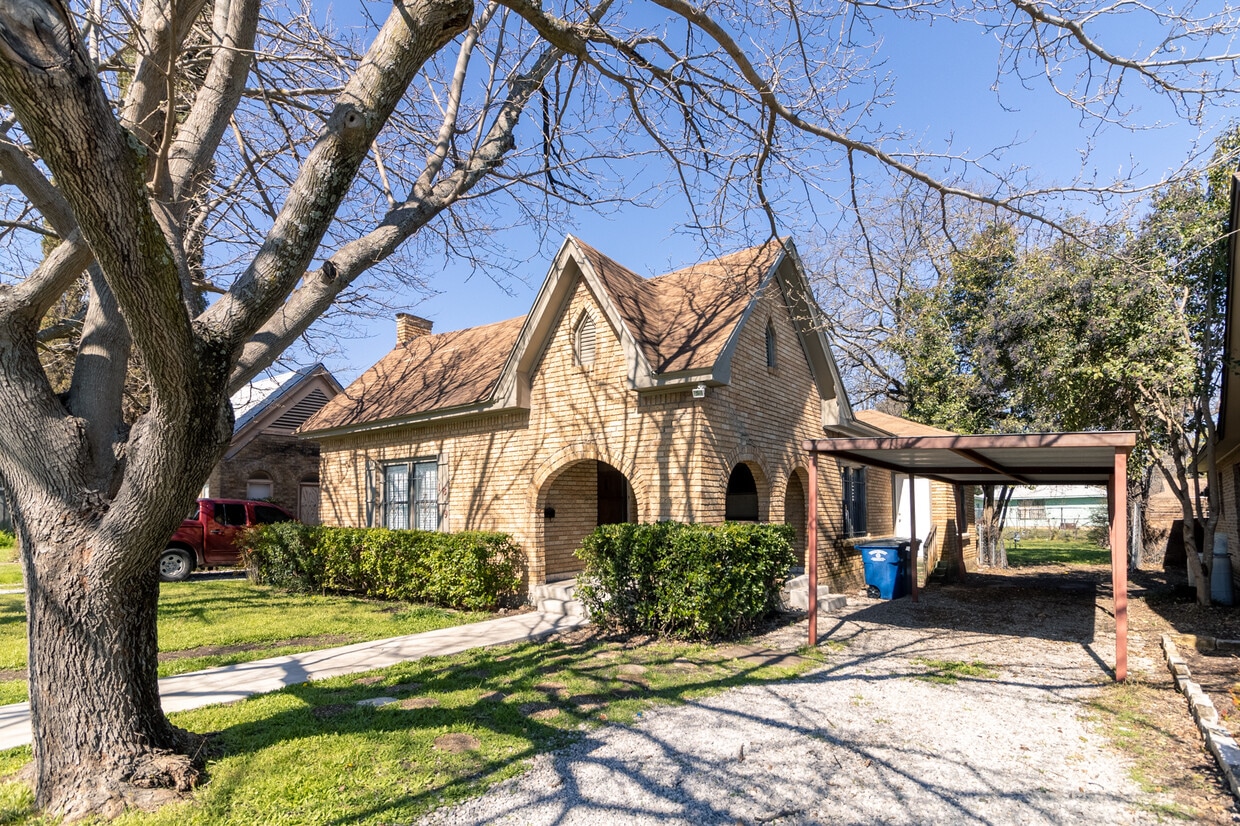 1819 Stella Ave, Dallas, TX 75203 House Rental in Dallas, TX