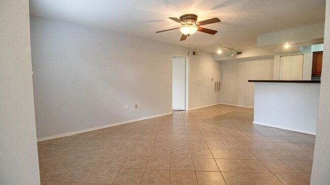 Foto del edificio - 3038 Parkway Blvd