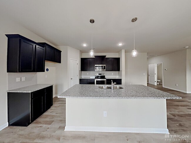 Building Photo - 130 Spring Knoll Dr