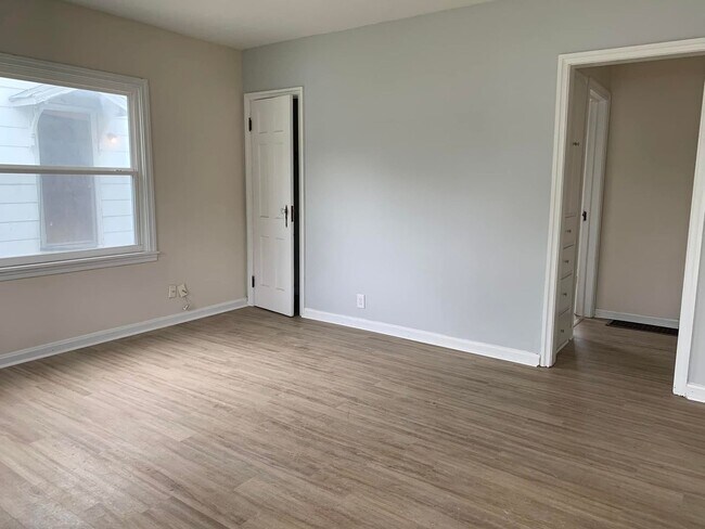 Foto del edificio - 1116 E Gum St