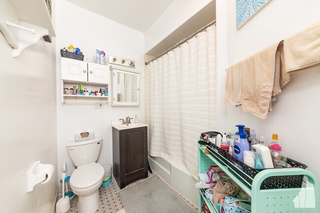 Foto del edificio - Adorable 1 bed lakeview apartment