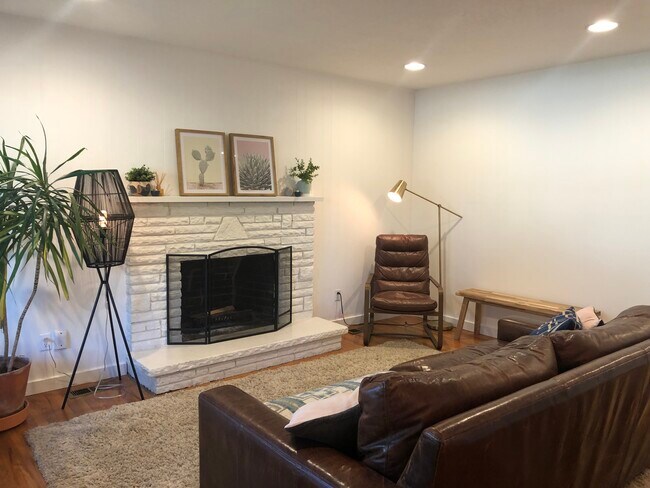 Building Photo - 117 SE 88th Ave