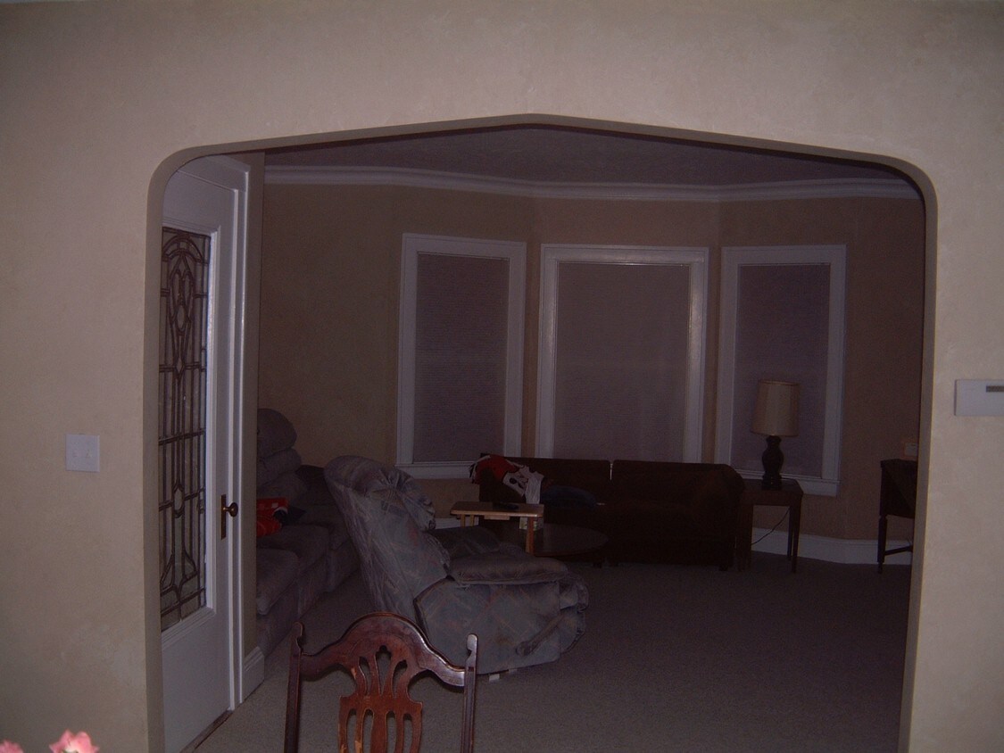 Primary Photo - 2210 Goodnor Rd
