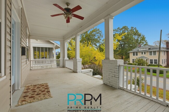 Foto del edificio - 180 Connecticut Ave