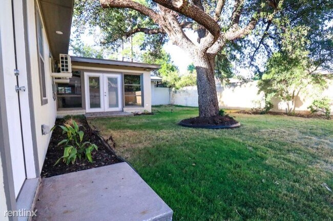 Foto del edificio - 4 br, 3 bath House - 1515 Community Ln