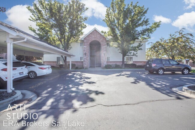 Building Photo - 2 br, 2 bath House - 56 N. Garden Park Dr. #5