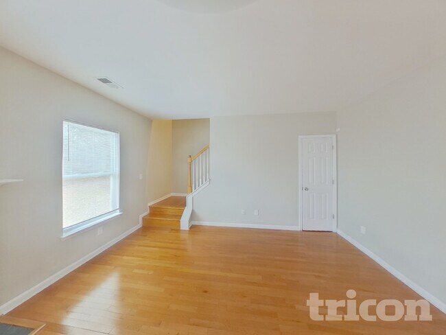 Foto del edificio - 212 Blue Grass Terrace