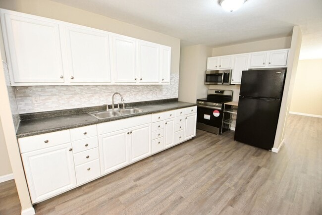 Foto del edificio - Updated McKinley Terrace home, 3 bedroom 1...