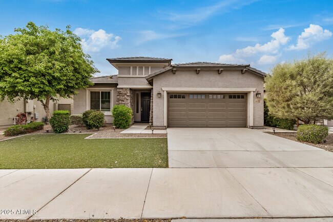 Foto del edificio - 4670 N 204th Ln