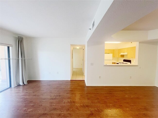 Foto del edificio - 9340 Fontainebleau Blvd