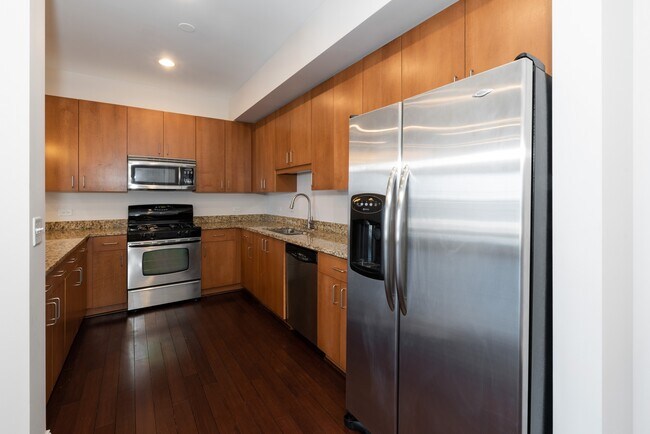 Building Photo - 5100 W 96th St