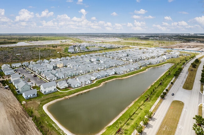 Contexto - The Cottages at Tradition (new)