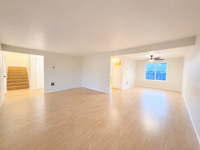 Foto del edificio - Beautifully Updated 4-Bedroom Home in Woodland, WA – Pet Friendly