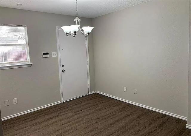 Foto del edificio - 826 Samuels Ave