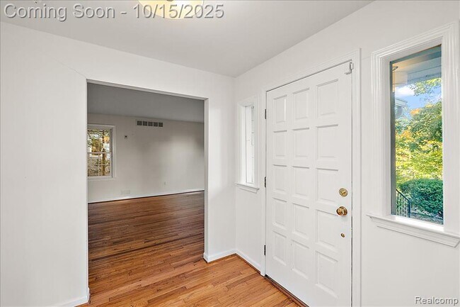 Foto del edificio - 564 Brookside Ave