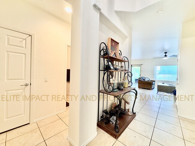 Building Photo - 10728 E Sanctuary Ridge Ln