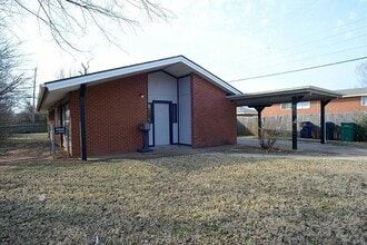 Building Photo - 2724 NW 48th St