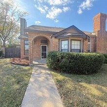 Building Photo - 902 Binbrook Dr