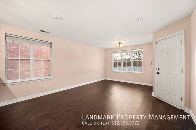 Building Photo - 1449 N Larrabee St