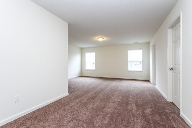 Building Photo - 8112 Grove Berry Way