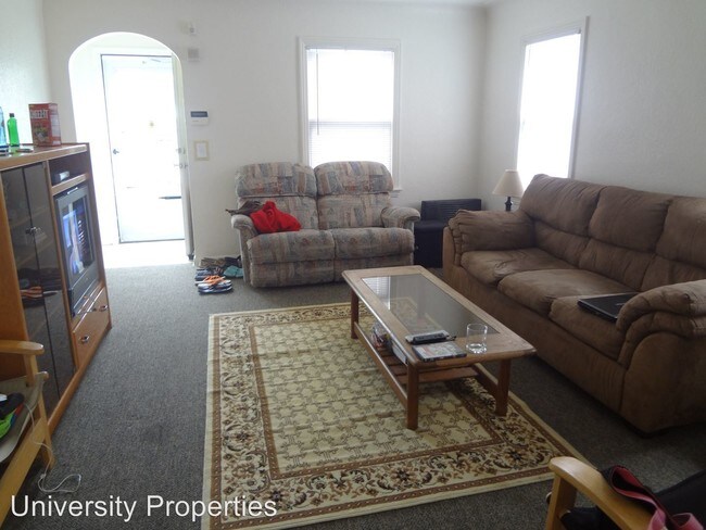 Building Photo - 5 br, 2 bath Room For Rent - 919 Brookley