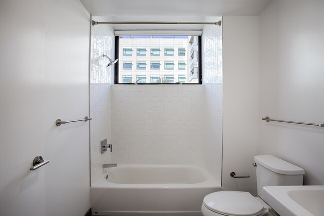 Building Photo - PRE LEASING : 1 bed/1 bath at The Mariposa...
